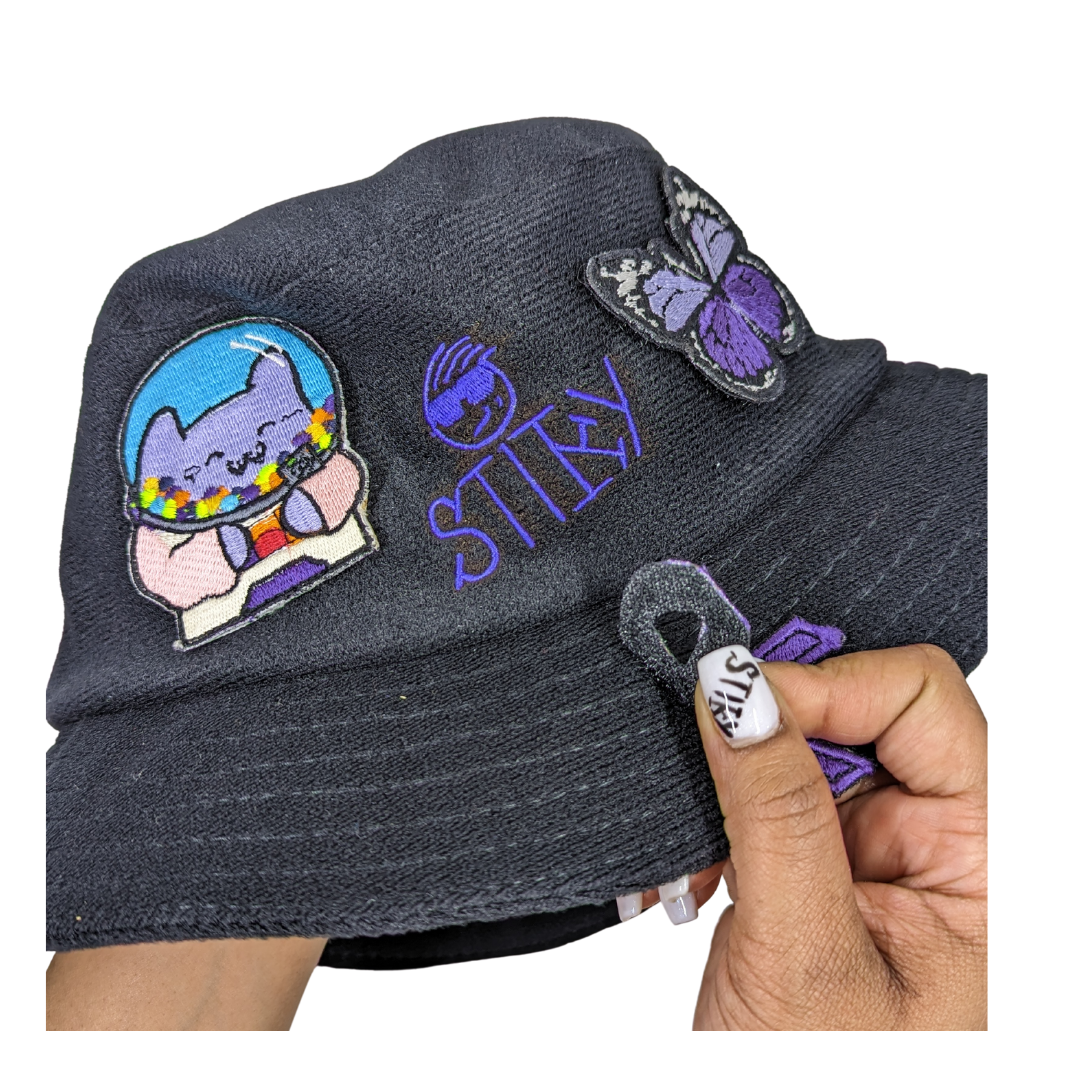 Stiky Bucket Hat - Black w/ Purple Logo